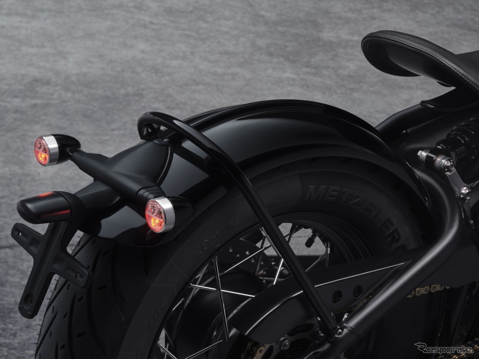 トライアンフ ボンネビル・ボバーTFC《写真提供 トライアンフモーターサイクルズジャパン》