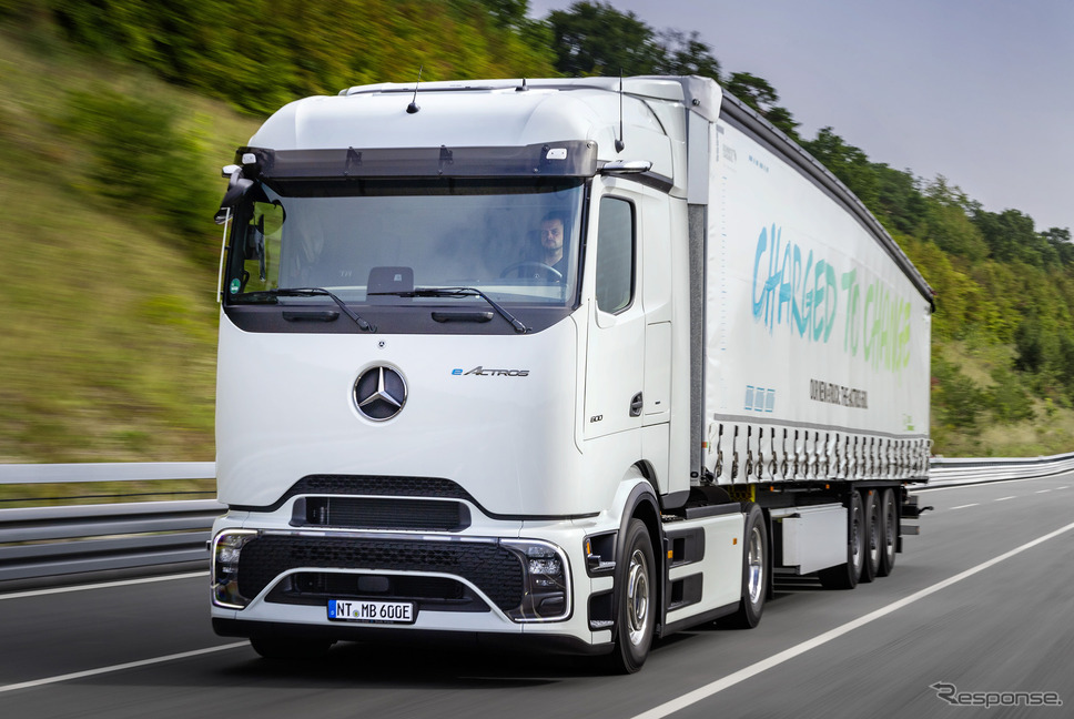 メルセデスベンツの新型電気トラック『eアクトロス 600』《photo by Mercedes-Benz》