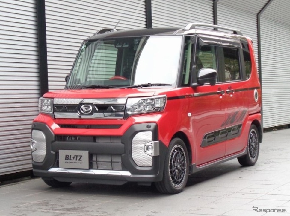 DAMPER ZZ-R ダイハツ・タントファンクロス4WD装着例(フロント:26mmダウン / リア:28mmダウン)《写真提供 BLITZ》