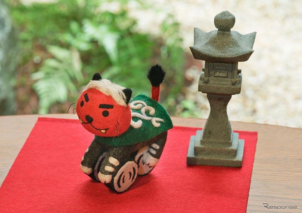 ヤマハ発動機の「あみぐるみ・羊毛フェルト」の最新作品「トリ獅子」《写真提供 ヤマハ発動機》