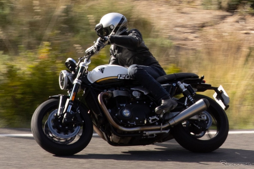 トライアンフ スピードツイン1200《写真提供 トライアンフモーターサイクル》