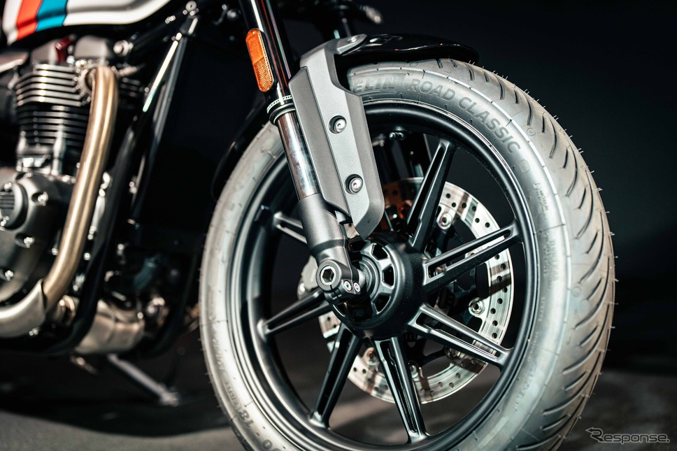 トライアンフ スピードツイン 900《写真提供 トライアンフモーターサイクルズジャパン》