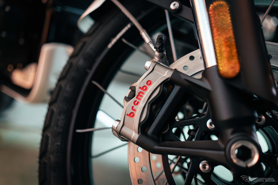 トライアンフ アイコン エディション《写真提供 トライアンフモーターサイクルズジャパン》