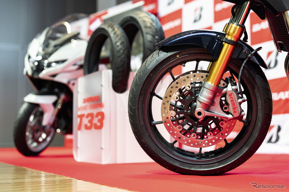 ブリヂストン「BATTLAX SPORT TOURING T33」《写真撮影 望月勇輝》