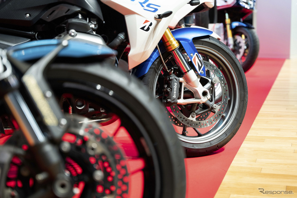 ブリヂストン「BATTLAX SPORT TOURING T33」《写真撮影 望月勇輝》
