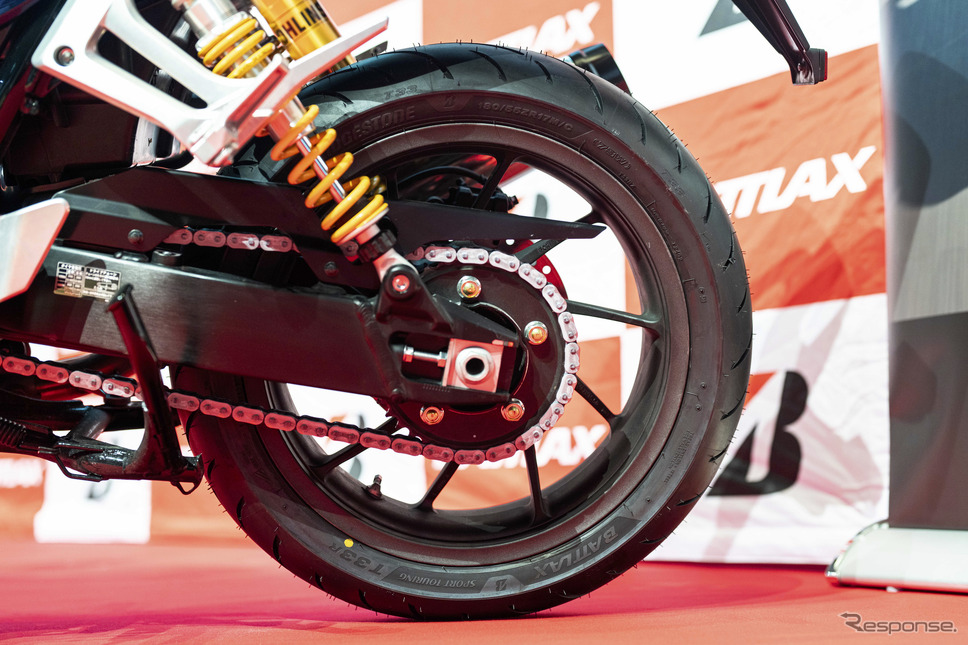 ブリヂストン「BATTLAX SPORT TOURING T33」《写真撮影 望月勇輝》