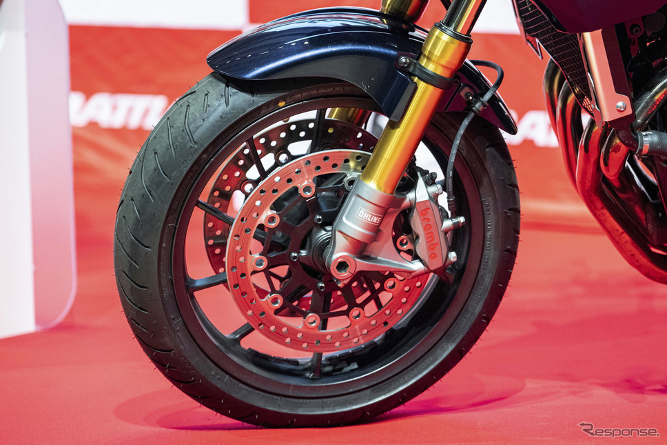 ブリヂストン「BATTLAX SPORT TOURING T33」《写真撮影 望月勇輝》