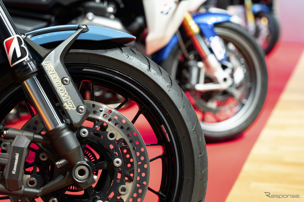 ブリヂストン「BATTLAX SPORT TOURING T33」《写真撮影 望月勇輝》