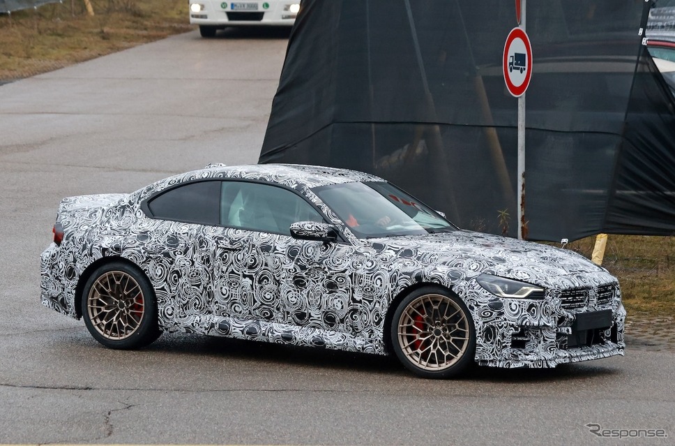 BMW M2 CS 新型のプロトタイプ《APOLLO NEWS SERVICE》