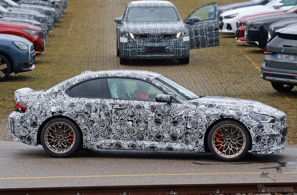 BMW M2 CS 新型のプロトタイプ《APOLLO NEWS SERVICE》