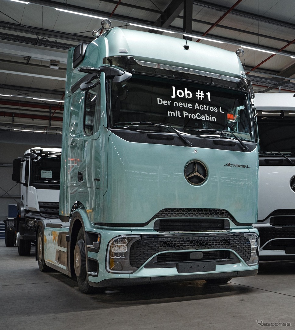 メルセデスベンツが新型大型トラック『アクトロスL』の生産を開始《photo by Mercedes-Benz》