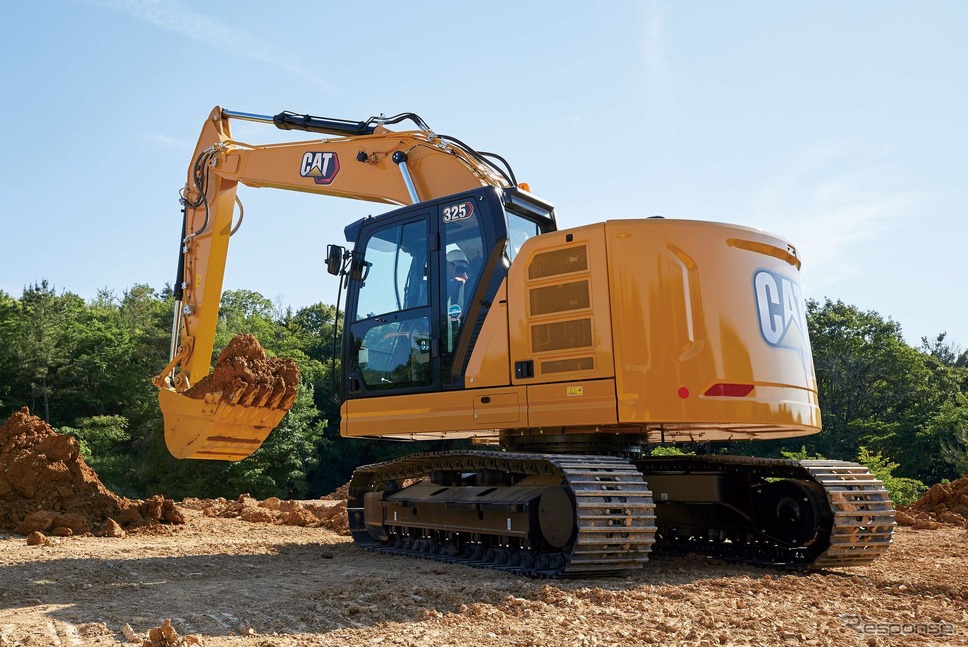キャタピラーの新型油圧ショベル「Cat 325 汎用小旋回機」《写真提供 キャタピラージャパン》