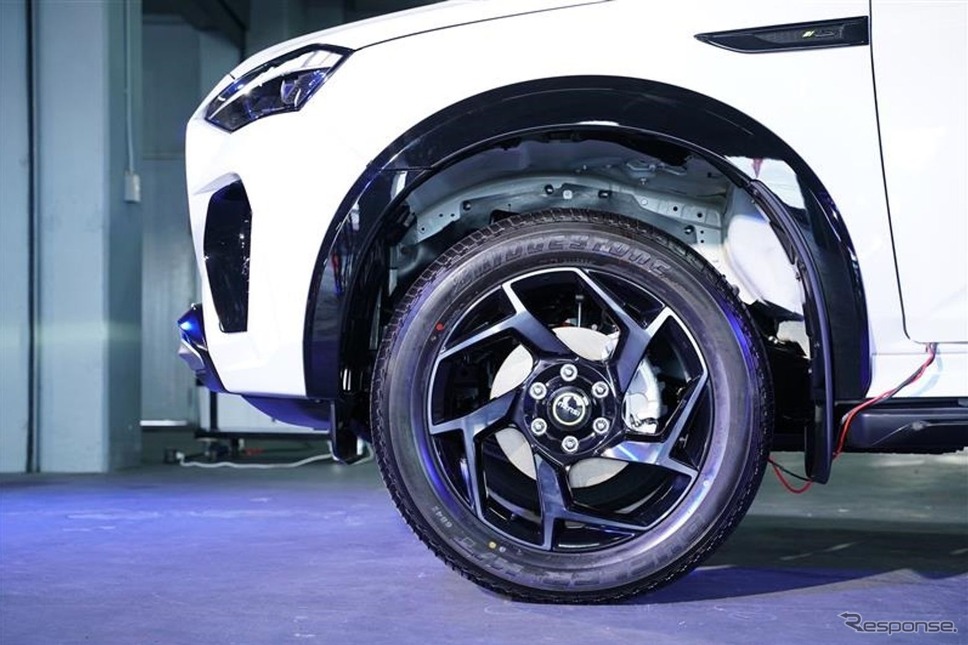 いすゞの新型『MU-X』にブリヂストン「DUELER H/T 684II」純正採用《photo by BRIDGESTONE》
