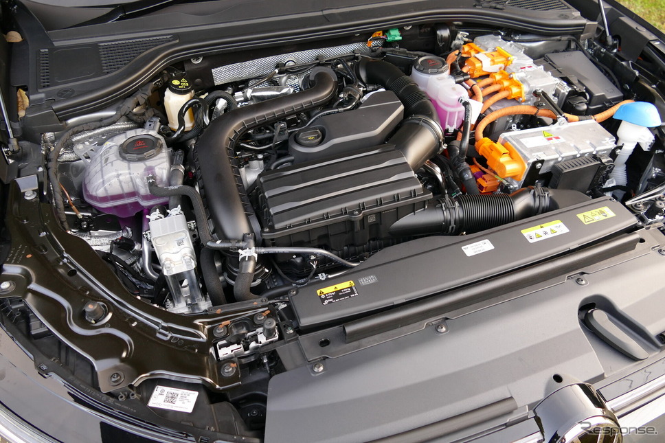 VW パサート eHybrid Elegance《写真撮影 島崎七生人》