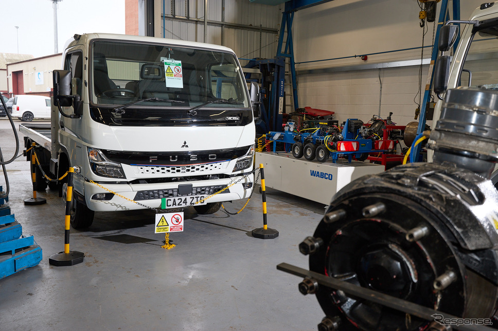 英国のカーディフ・アンド・ベール・カレッジが三菱ふそうの電気トラック 『eCanter』新型を導入《photo by FUSO Trucks》