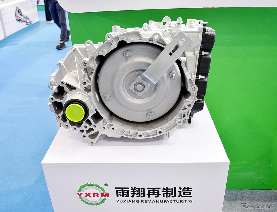 中国企業が製造した再生・修理用精密部品《写真撮影 松岡大輔(JC Resonance)》