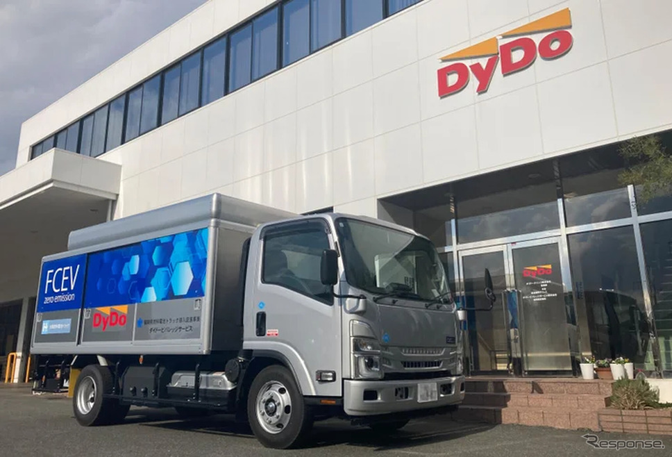 ダイドードリンコがCommercial Japan Partnership Technologies(CJPT)の燃料電池(FC)トラックを福岡東営業所に導入《写真提供 ダイドードリンコ》