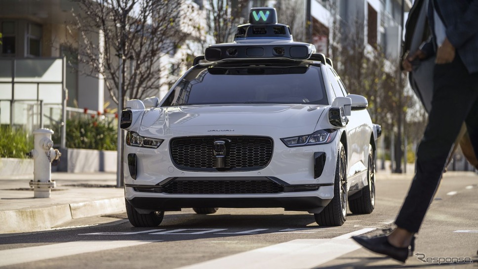 ウェイモの第5世代の自動運転システムを搭載するジャガーI-PACE(参考画像)《photo by Waymo》