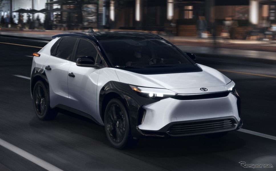 トヨタ『bZ4X』の2025年モデル「ナイトシェード」(米国仕様)《photo by Toyota》
