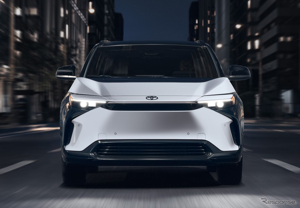 トヨタ『bZ4X』の2025年モデル「ナイトシェード」(米国仕様)《photo by Toyota》