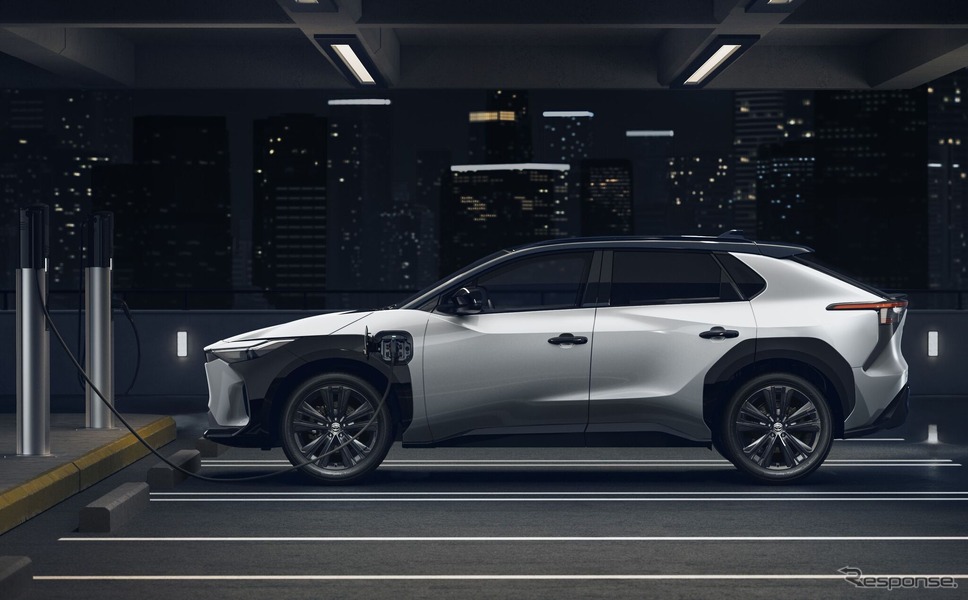 トヨタ『bZ4X』の2025年モデル「ナイトシェード」(米国仕様)《photo by Toyota》