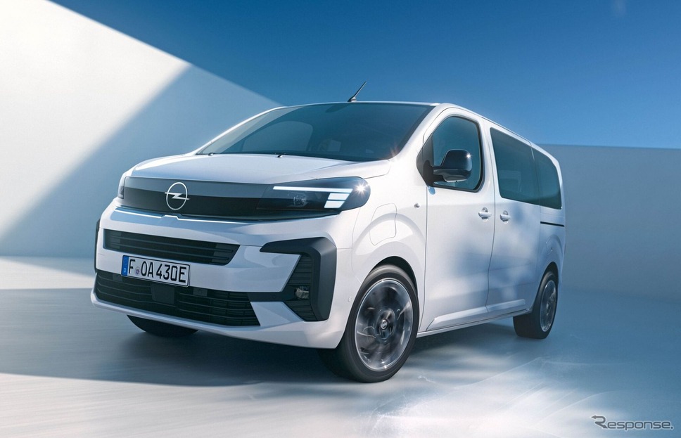 オペル・ザフィーラ・エレクトリック《photo by Opel》