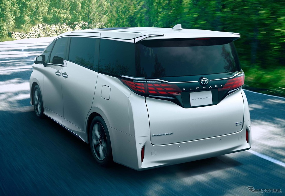 トヨタ・アルファード・エグゼクティブラウンジ（PHEV・E-Four）《写真提供 トヨタ自動車》