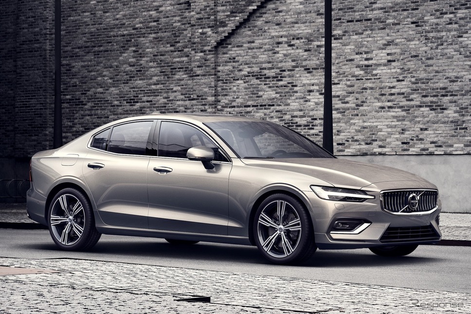 ボルボS60《photo by Volvo Cars》
