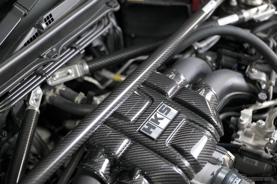 HKS『GR86/BRZ』用カーボンブレース《画像提供 HKS》