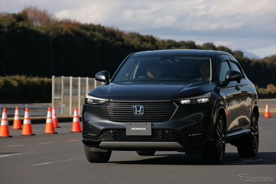 ホンダの次世代小型e:HEVシステムを搭載したヴェゼルベースの試作車《写真提供 本田技研工業》