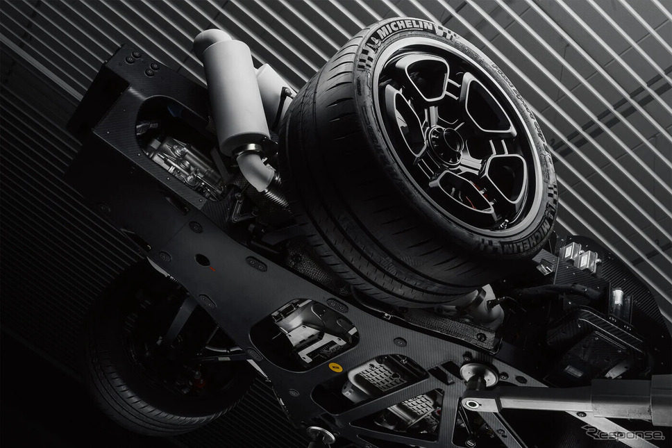デ・トマソの新型スーパーカー『P72』《photo by De Tomaso》