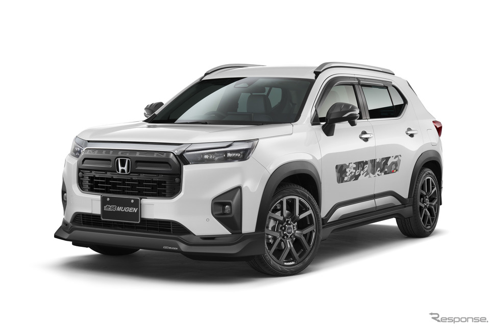 無限が開発中のホンダ『WR-V』用パーツ、エアロ:マットブラック/ホイール:フラットブラック《写真提供 無限》