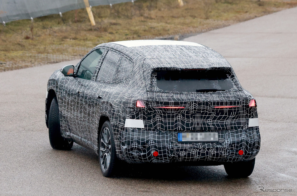 BMW iX3 市販型のプロトタイプ《APOLLO NEWS SERVICE》