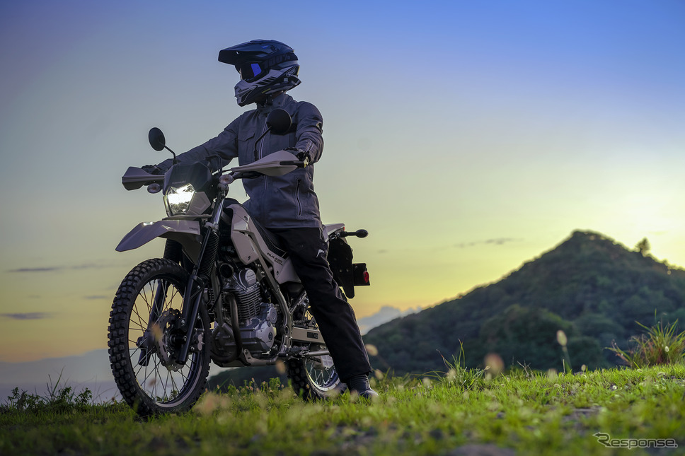 カワサキ KLX230 SHERPA(KLX230シェルパ)《写真提供 カワサキモータースジャパン》