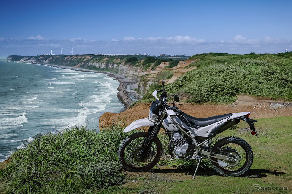 カワサキ KLX230 SHERPA(KLX230シェルパ)《写真提供 カワサキモータースジャパン》