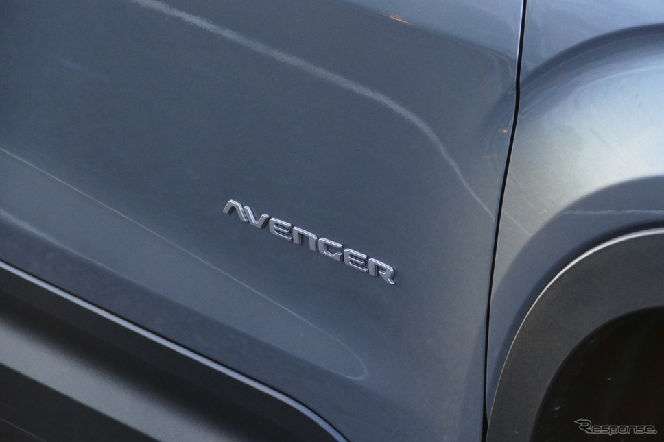 ジープ アベンジャー アティテュード(JEEP Avenger Altitude)《写真撮影 島崎七生人》