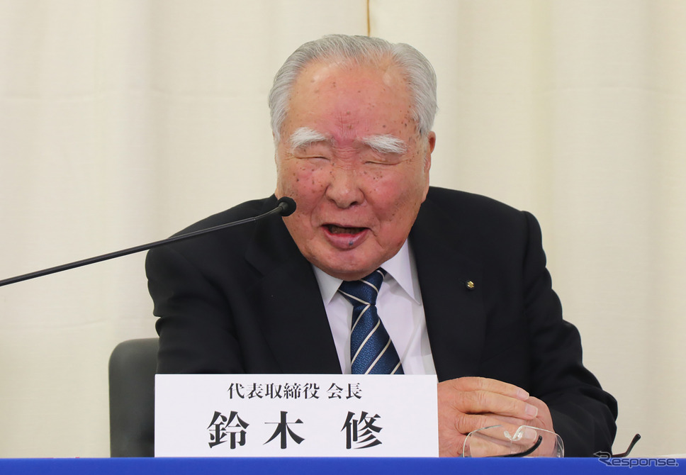 鈴木修氏(資料画像)《写真提供 スズキ》