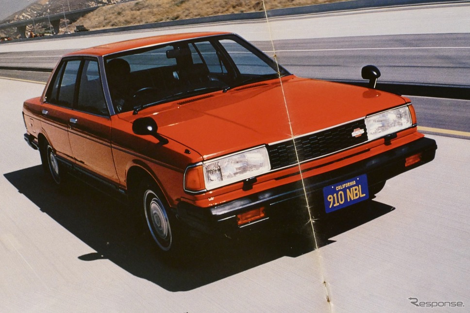 日産 ブルーバード・6代目(910型)当時のカタログ《カタログ写真撮影 島崎七生人》