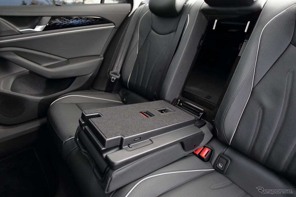 VW パサート 新型(eハイブリッド エレガンス)《写真撮影 南陽一浩》