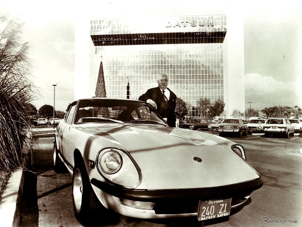 片山氏とダットサン240Z《photo by Nissan》
