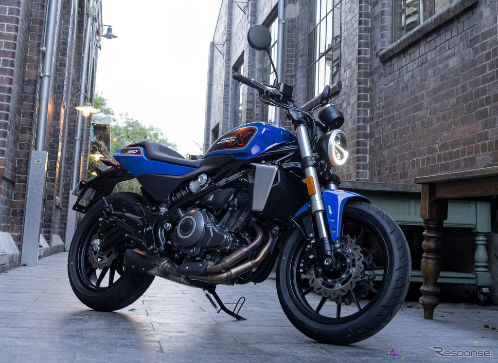ハーレーダビッドソン X350 2025年モデル(コズミックブルー)《写真提供 ハーレーダビッドソンジャパン》
