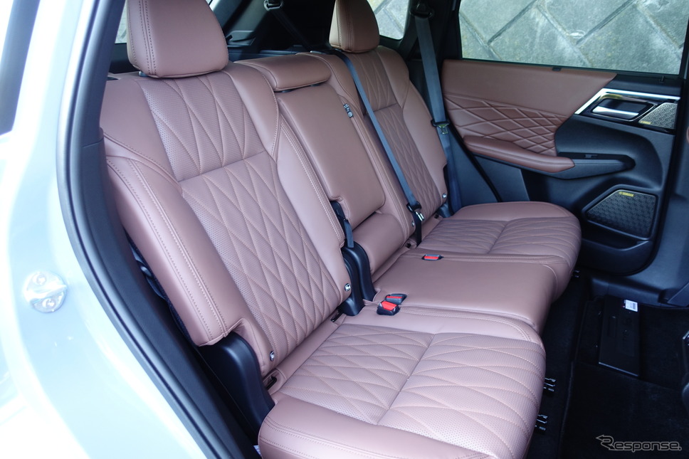 三菱 アウトランダーPHEV 改良新型《写真撮影 中村孝仁》