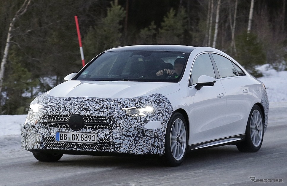 メルセデスベンツ CLA 次期型、ICE搭載仕様のプロトタイプ《APOLLO NEWS SERVICE》