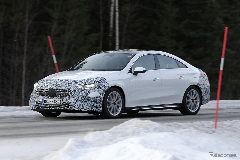 メルセデスベンツ CLA 次期型、ICE搭載仕様のプロトタイプ《APOLLO NEWS SERVICE》
