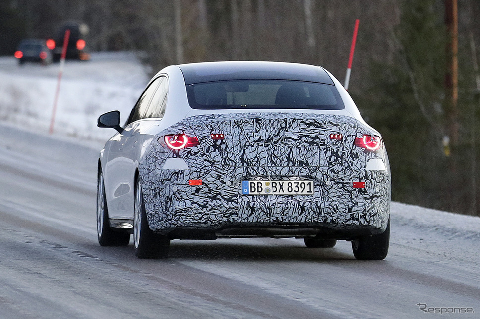 メルセデスベンツ CLA 次期型、ICE搭載仕様のプロトタイプ《APOLLO NEWS SERVICE》