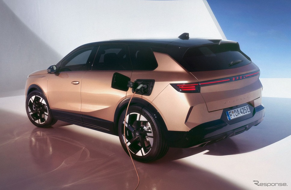 オペル・グランドランド・エレクトリック《photo by Opel》