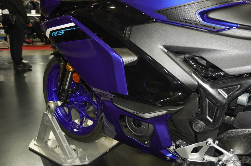 ヤマハ YZF-R3 2025年モデル(東京オートサロン2025)《写真撮影 宮崎壮人》