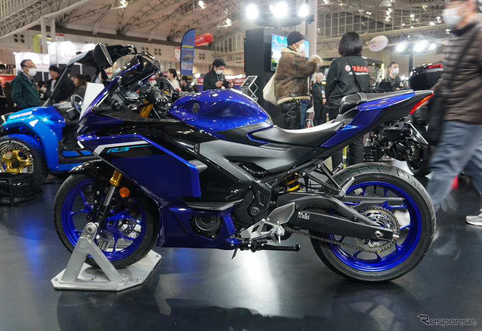 ヤマハ YZF-R3 2025年モデル(東京オートサロン2025)《写真撮影 宮崎壮人》