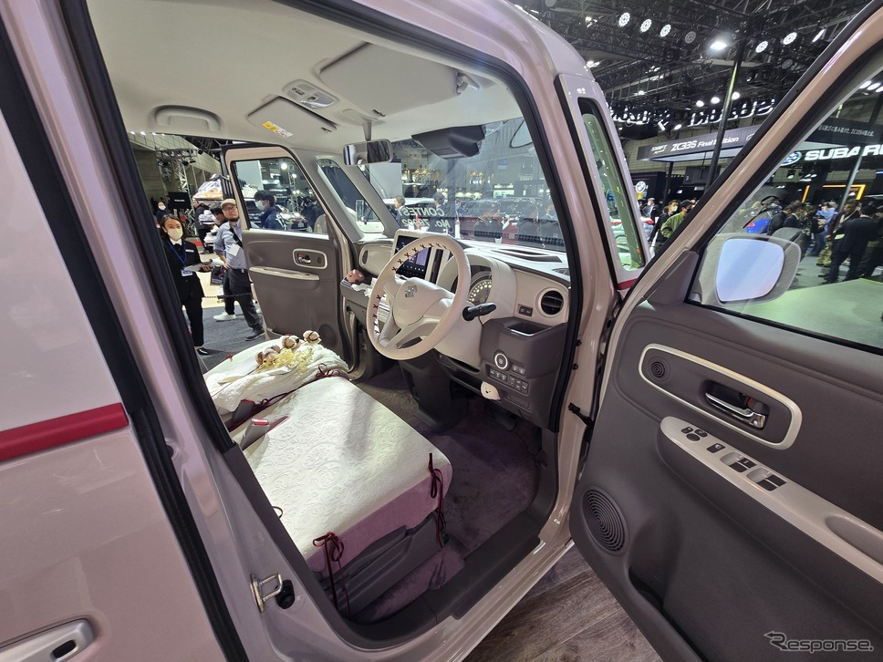 スズキ ワゴンR スマイル EUROPEAN ANTIQUE(東京オートサロン2025)《写真撮影 根岸智幸》