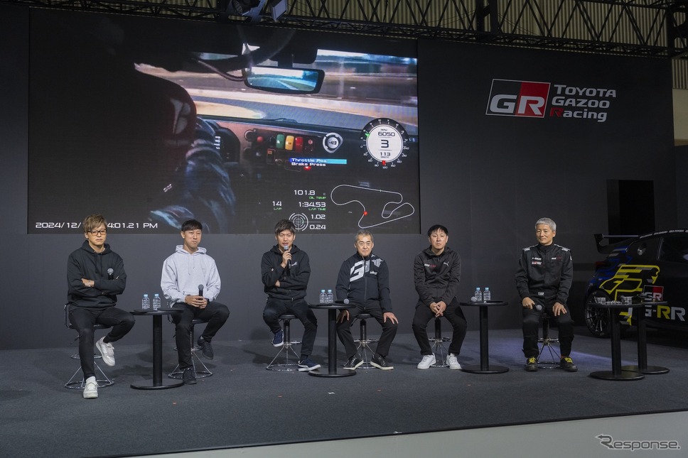 トヨタGAZOOレーシング「モータースポーツ起点のもっといいクルマづくり」トークショー(東京オートサロン2025)《写真撮影 土屋勇人》